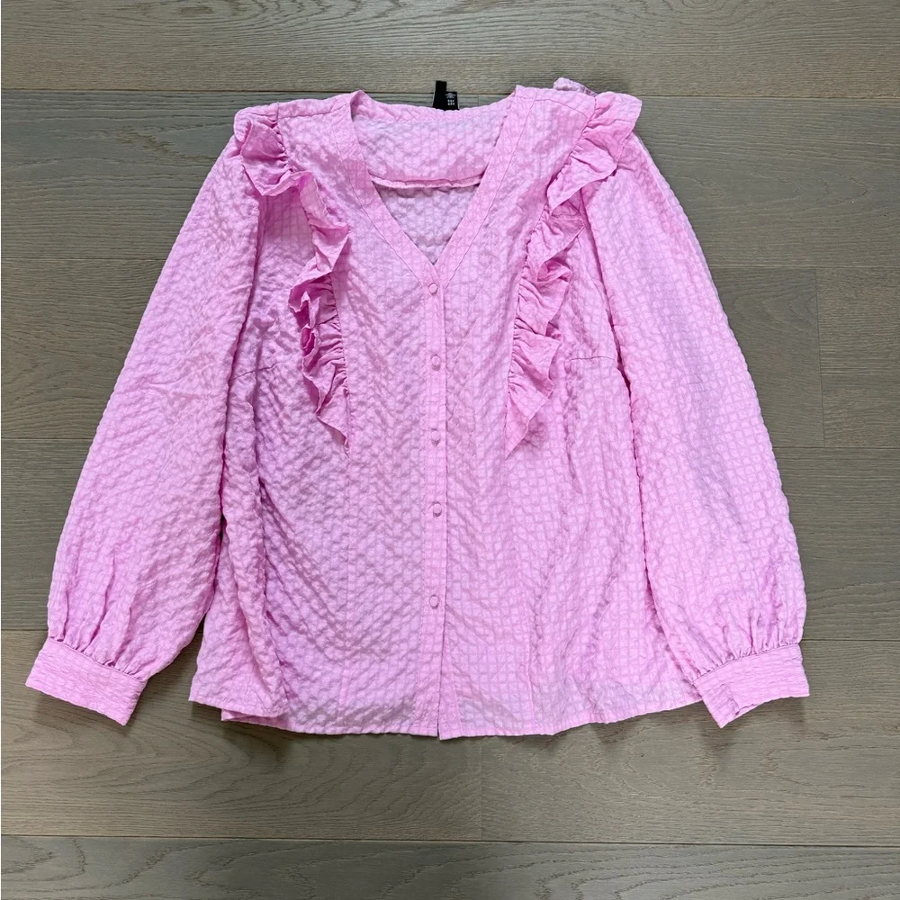 Vero Moda Pink Ruffled Button Up Blouse - Picture 2 of 10